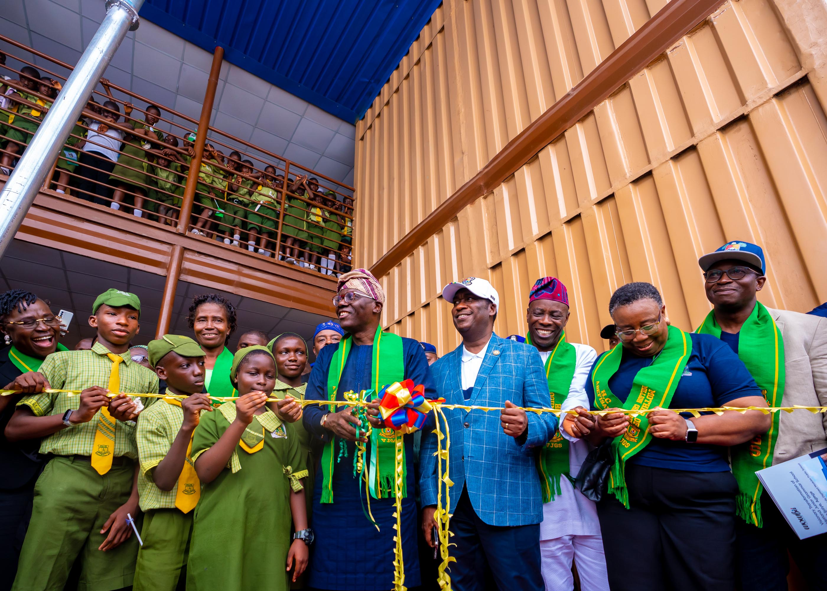 SANWO-OLU UNVEILS DIGITISED CONTAINER CLASSROOMS, AS 13 ‘OUTSTANDING’ LAGOS TEACHERS GET BRAND-NEW SUVs